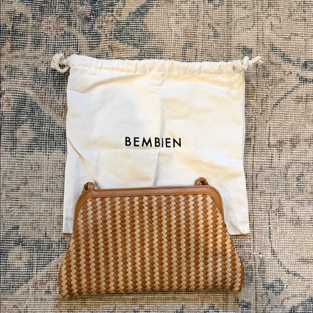 Benbien Tan Woven Bag - Picture 1 of 2